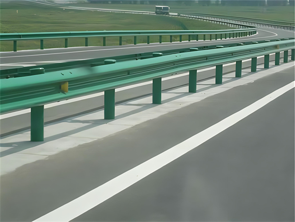 廊坊高速护栏板守护安全广泛应用于多个行业